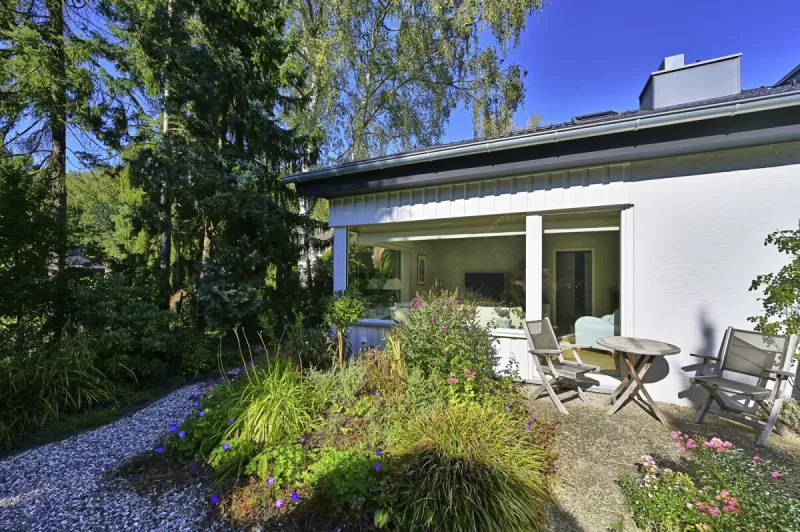 Ansicht · Bungalow-Doppelhaushälfte in Wedel: saniert 2020-2023, 
Leben auf einer Ebene · Bild 14 von 15 · IMMO Holm