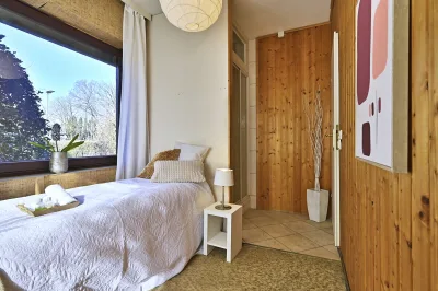 Ansicht · Viel Platz für den eigenen Stil - Einfamilienhaus in der Moorwegsiedlung · Bild 7 von 18 · IMMO Holm