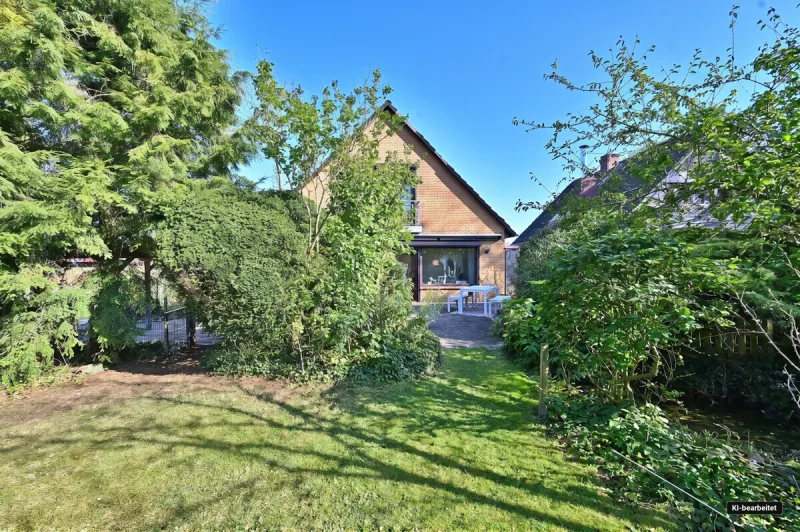 Ansicht · Viel Platz für den eigenen Stil - Einfamilienhaus in der Moorwegsiedlung · Bild 17 von 18 · IMMO Holm