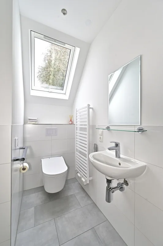 Ansicht · Großzügiges Reihenmittelhaus mit schönem Wintergarten in Holm! · Bild 6 von 15 · IMMO Holm
