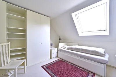 Ansicht · Großzügiges Reihenmittelhaus mit schönem Wintergarten in Holm! · Bild 10 von 15 · IMMO Holm