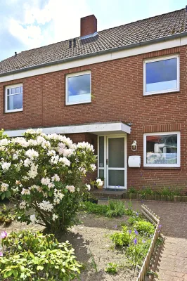 Ansicht · Doppelhaushälfte in Holm mit schönem Garten und viel Platz - 
Ideal für Familien! · Bild 2 von 20 · IMMO Holm