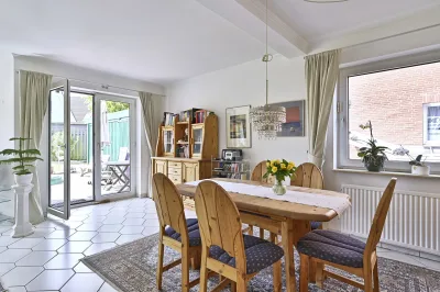 Ansicht · Doppelhaushälfte in Holm mit schönem Garten und viel Platz - 
Ideal für Familien! · Bild 6 von 20 · IMMO Holm