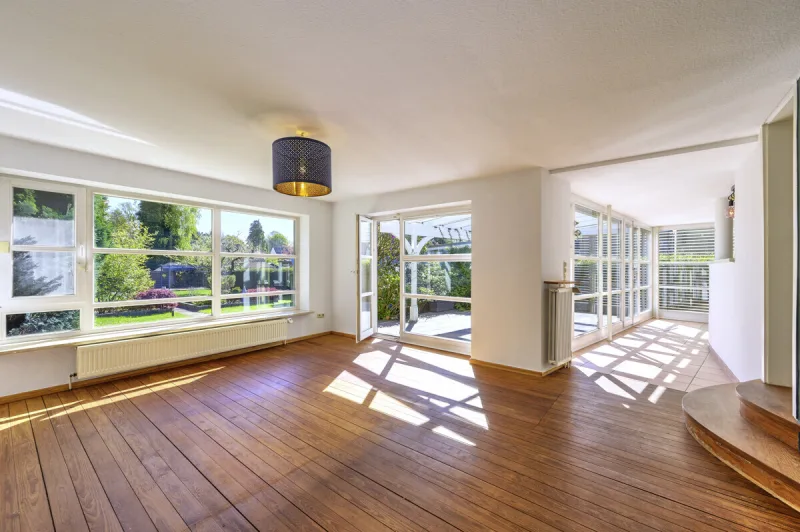Ansicht · Ein Haus, das Ihnen nicht alles abverlangt – Doppelhaushälfte in Wedel · Bild 5 von 15 · IMMO Holm