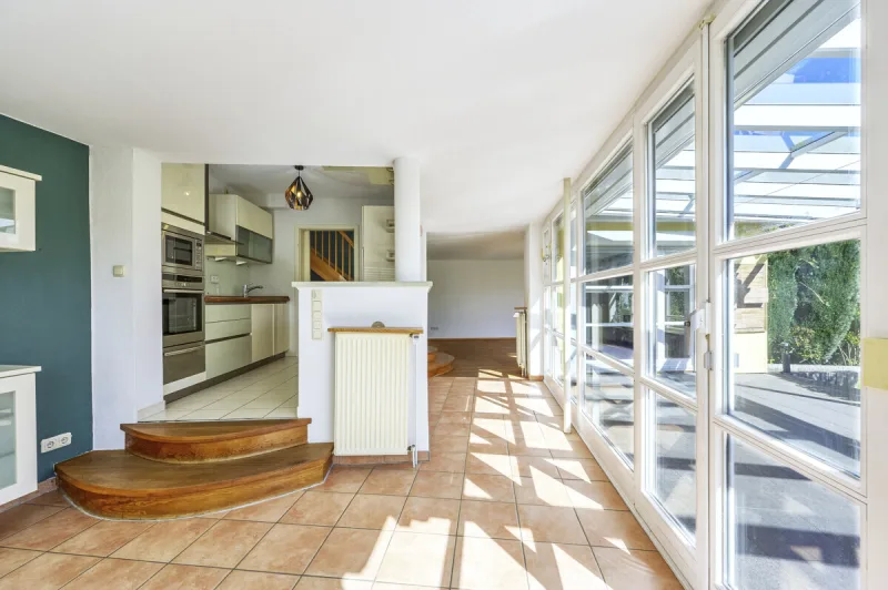 Ansicht · Ein Haus, das Ihnen nicht alles abverlangt – Doppelhaushälfte in Wedel · Bild 6 von 15 · IMMO Holm