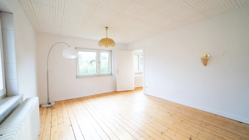 Ansicht · Gartenparadies für die ganze Familie - wo Ihr Traumhaus Wurzeln schlägt! · Bild 3 von 19 · IMMO Holm