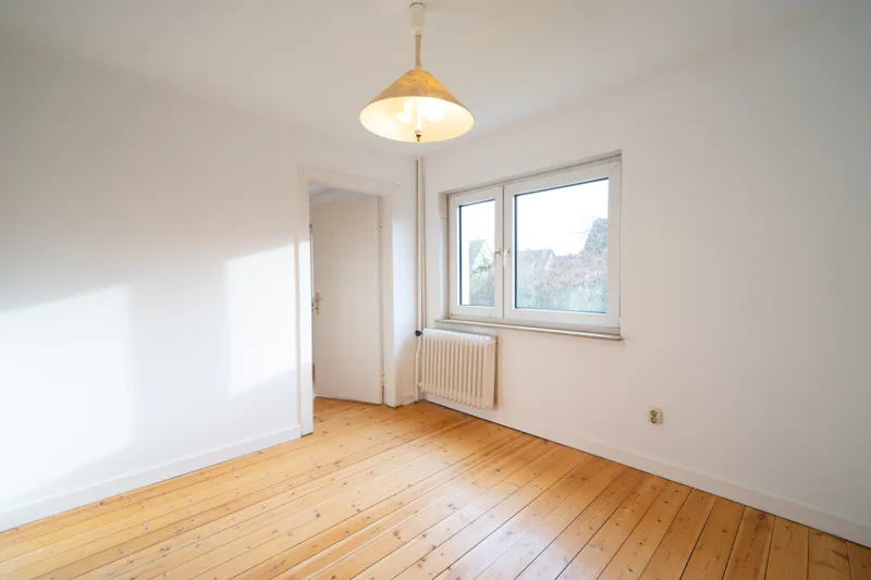 Ansicht · Gartenparadies für die ganze Familie - wo Ihr Traumhaus Wurzeln schlägt! · Bild 5 von 19 · IMMO Holm