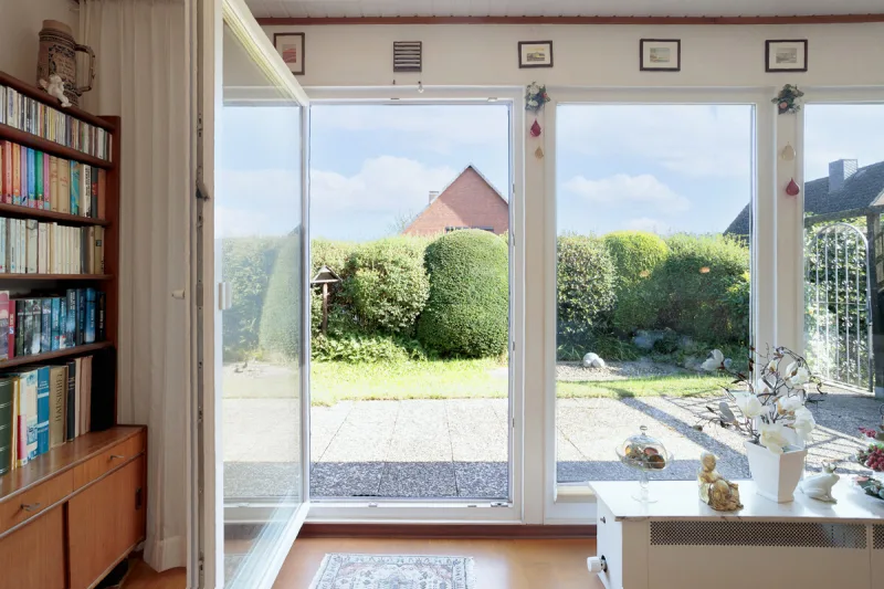 Ansicht · Idyllisches Familienparadies: Charme und Ruhe an der Elbe · Bild 8 von 30 · IMMO Holm