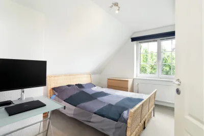 Ansicht · Ihr Traumhaus in Hetlingen: Wohnen mit Stil, Komfort und Badespaß · Bild 28 von 30 · IMMO Holm