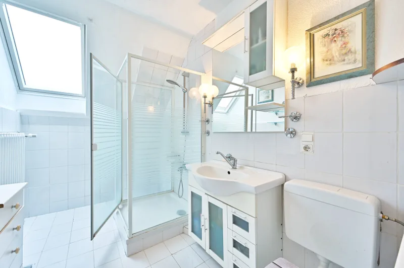 Ansicht · Charme mit Stil und Potential -  aus Zwei - mach Einfamilienhaus · Bild 12 von 19 · IMMO Holm