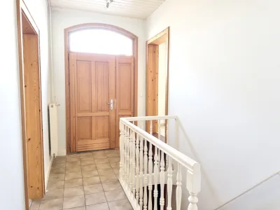 Ansicht · Charme mit Stil und Potential -  aus Zwei - mach Einfamilienhaus · Bild 13 von 19 · IMMO Holm