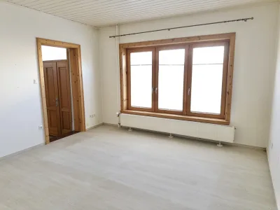 Ansicht · Charme mit Stil und Potential -  aus Zwei - mach Einfamilienhaus · Bild 16 von 19 · IMMO Holm