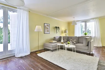 Ansicht · Wo Raum und Ruhe zusammenkommen – ein Haus mit Charme! · Bild 6 von 22 · IMMO Holm
