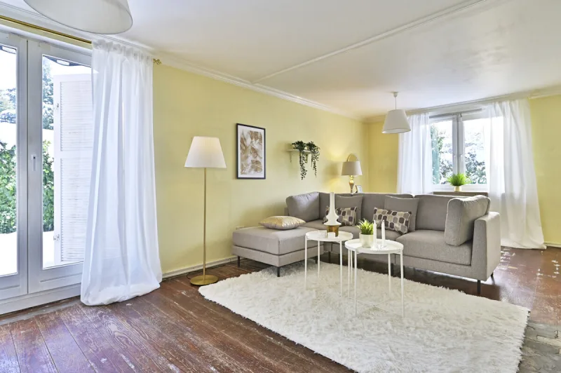 Ansicht · Wo Raum und Ruhe zusammenkommen – ein Haus mit Charme! · Bild 6 von 22 · IMMO Holm