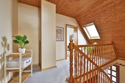 Ansicht · Wo Raum und Ruhe zusammenkommen – ein Haus mit Charme! · Bild 13 von 22 · IMMO Holm