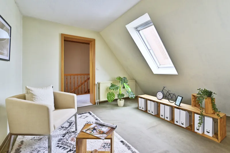 Ansicht · Wo Raum und Ruhe zusammenkommen – ein Haus mit Charme! · Bild 16 von 22 · IMMO Holm