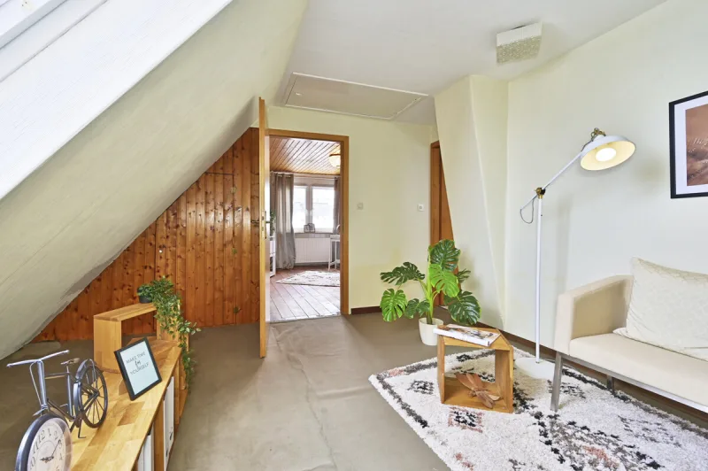 Ansicht · Wo Raum und Ruhe zusammenkommen – ein Haus mit Charme! · Bild 17 von 22 · IMMO Holm