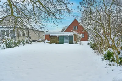 Ansicht · Wo Raum und Ruhe zusammenkommen – ein Haus mit Charme! · Bild 21 von 22 · IMMO Holm