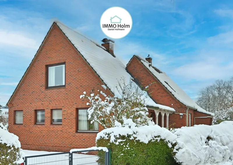 Wo Raum und Ruhe zusammenkommen – ein Haus mit Charme! · Titelbild · IMMO Holm