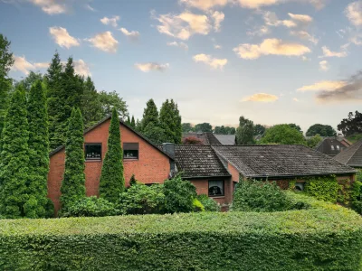 Am Waldrand – Einfamilienhaus mit Einliegerwohnung · Titelbild · IMMO Holm