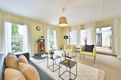 Ansicht · Wohnen auf einer Ebene – Familienbungalow mit Garten & Potenzial · Bild 2 von 16 · IMMO Holm