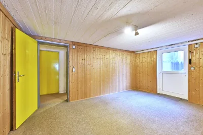 Ansicht · Wohnen auf einer Ebene – Familienbungalow mit Garten & Potenzial · Bild 12 von 16 · IMMO Holm