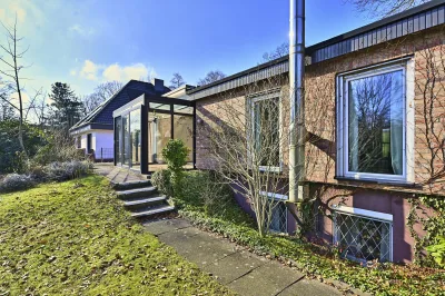 Ansicht · Wohnen auf einer Ebene – Familienbungalow mit Garten & Potenzial · Bild 16 von 16 · IMMO Holm