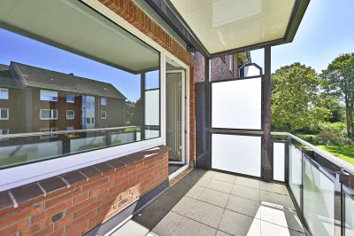 Ansicht · Charmante 3-Zimmer-Wohnung - Südbalkon, Garage & Platz für Ideen · Bild 9 von 18 · IMMO Holm