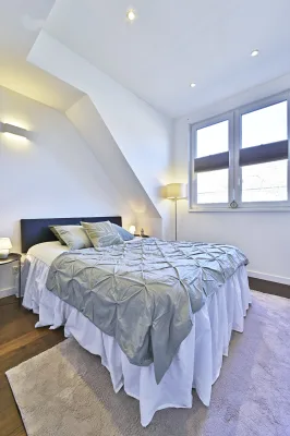 Ansicht · Stilvolle Eleganz - Neuwertige Galeriewohnung in Barmbek-Süd · Bild 6 von 20 · IMMO Holm
