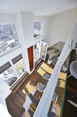 Ansicht · Stilvolle Eleganz - Neuwertige Galeriewohnung in Barmbek-Süd · Bild 12 von 20 · IMMO Holm