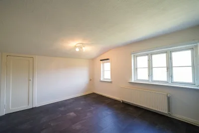 Ansicht · Doppeltes Reihenendhaus - genügend Raum für die ganze Familie! · Bild 4 von 30 · IMMO Holm