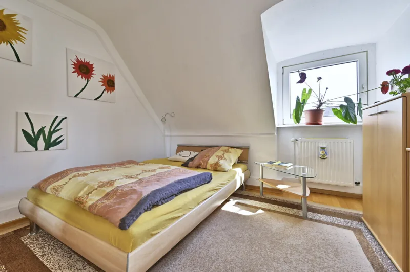 Ansicht · Vermietetes Reihenmittelhaus in schöner Lage von Appen · Bild 7 von 11 · IMMO Holm