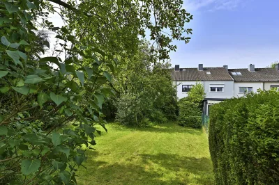 Ansicht · Reihenmittelhaus mit Zukunft – vom Alten zum Eigenen · Bild 21 von 22 · IMMO Holm