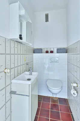 Ansicht · Mehr Haus als erwartet - ein Reihenmittelhaus, das sich vom erwarteten abhebt · Bild 9 von 19 · IMMO Holm