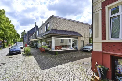 Ansicht · Zinshaus in Bestlage von Rissen – Investment mit Aufstockungspotential · Bild 2 von 10 · IMMO Holm