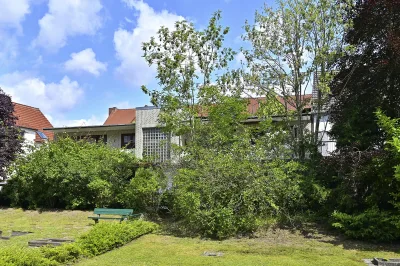 Ansicht · Zinshaus in Bestlage von Rissen – Investment mit Aufstockungspotential · Bild 4 von 10 · IMMO Holm